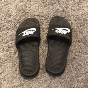 Nike slides WORN ONCE